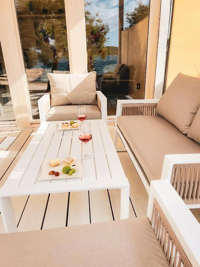Buqez Eco Resort - Beach Villa 28 - Directly By Beach Drage