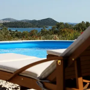  Ferienhaus Petar